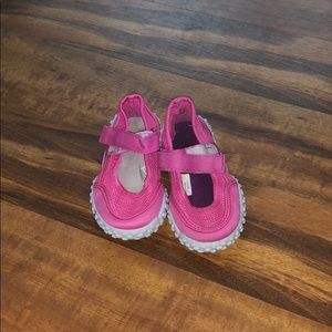 Toddler water shoes